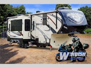 Grand Design Momentum Fifth Wheel Toy Hauler