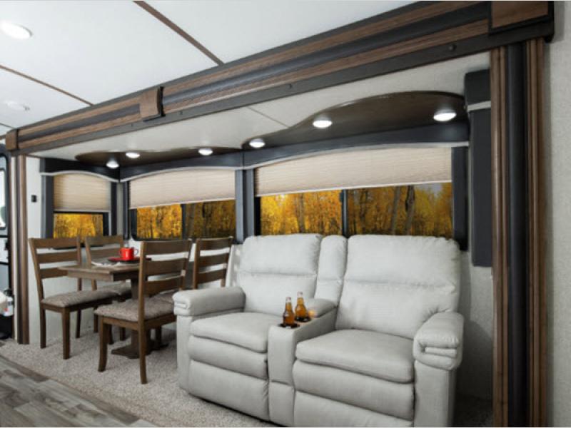 living room in cougar half ton
