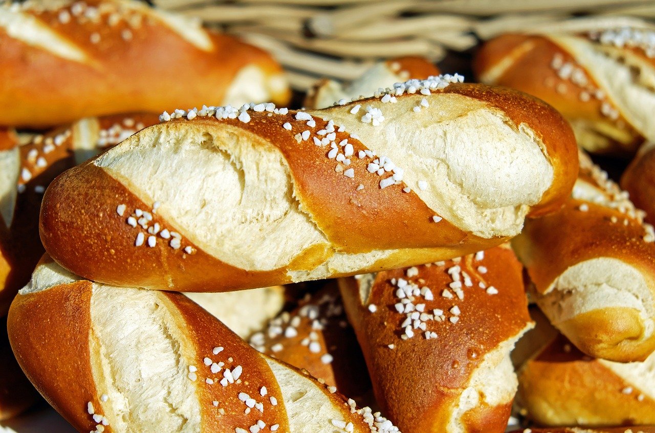 Pretzel bun